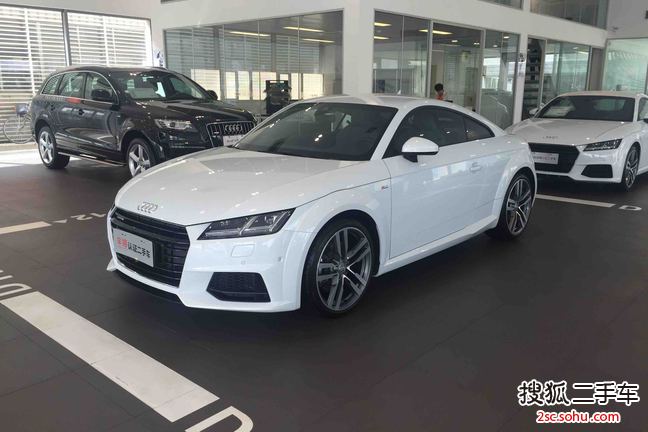 奧迪tt2015款tt coupe 45 tfsi quattro