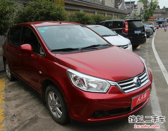 佛山二手东风启辰r502013款1.6l 自动时尚版 5.