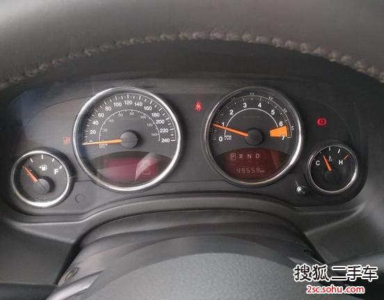 新乡-jeep指南者2014款改款 2.4l 四驱舒适版