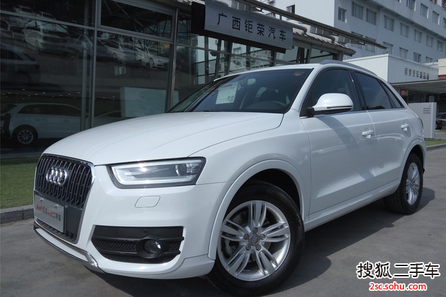 奥迪Q32015款35 TFSI 舒适型