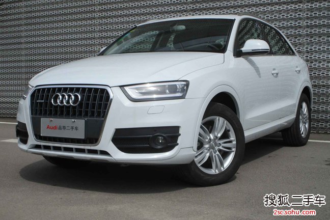 奥迪Q32015款35 TFSI 舒适型